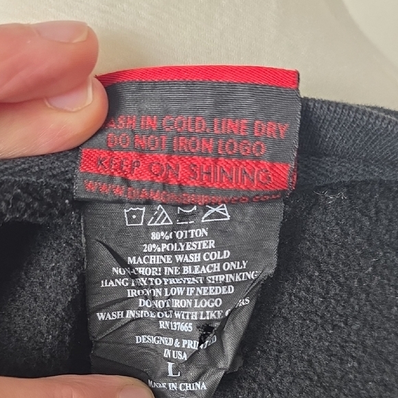 Diamond Supply Co. “World Champions ’98” Black Crewneck Sweatshirt – USA Flag - Picture 8 of 9